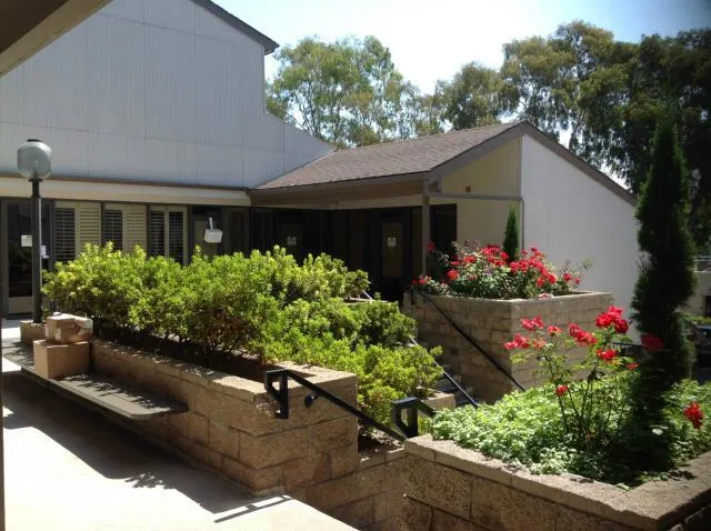 355 355 Placentia 206, Newport Beach, California 92663