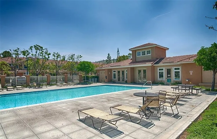 825 S Taos Way, Anaheim Hills, California 92808