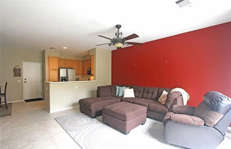 825 S Taos Way, Anaheim Hills, California 92808