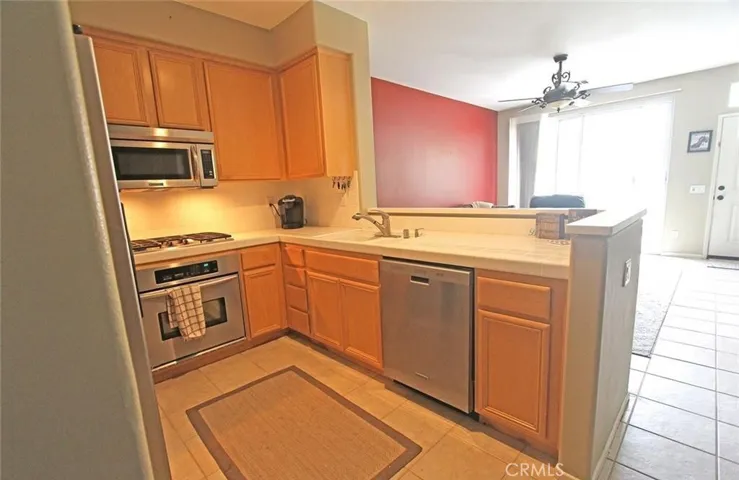 825 S Taos Way, Anaheim Hills, California 92808