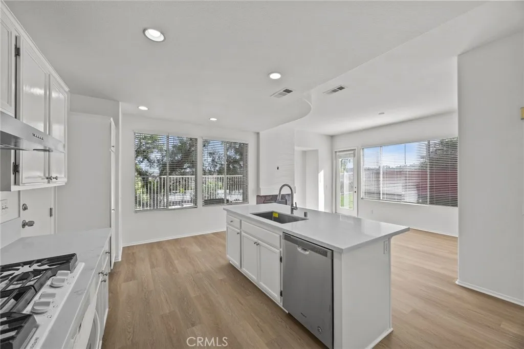 4 Los Palos, Aliso Viejo, California 92656 home-pic-12