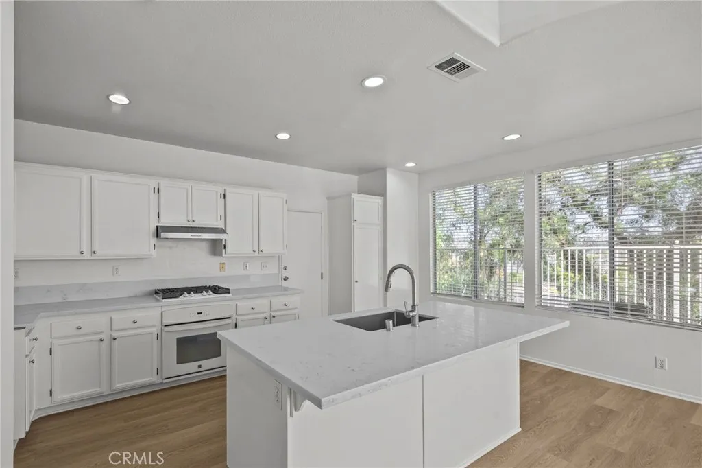 4 Los Palos, Aliso Viejo, California 92656 home-pic-13