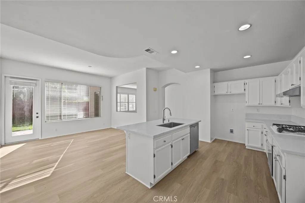 4 Los Palos, Aliso Viejo, California 92656 home-pic-11