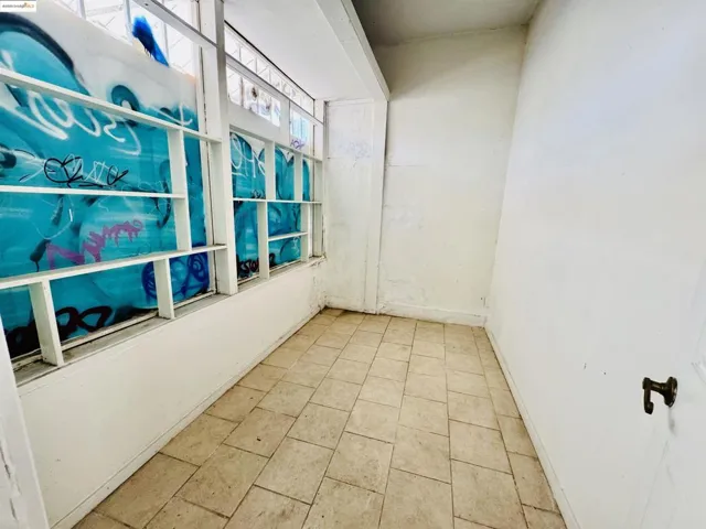 Spare room with baseboards