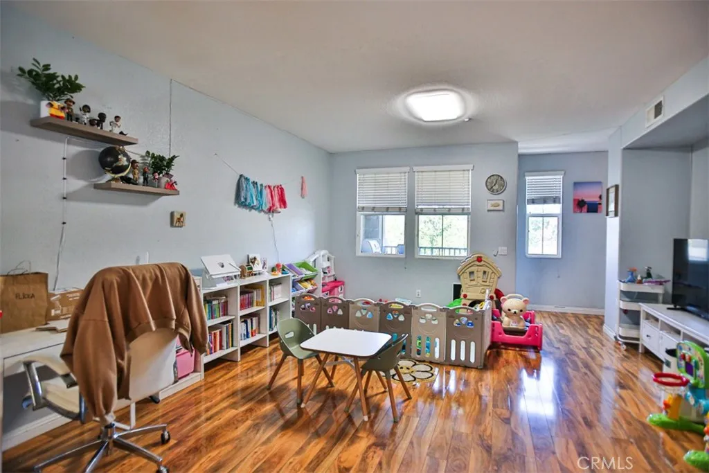 8796 E Aspenglow Place 2, Santee, California 92071 home-pic-23