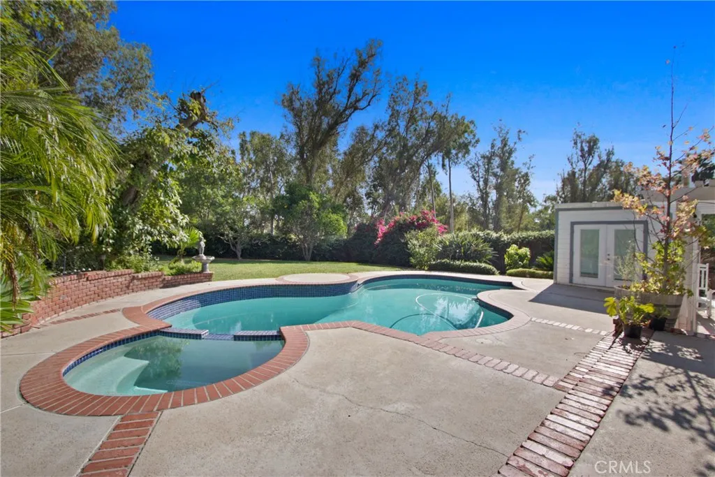 7332 E Grovewood, Orange, California 92869 home-pic-16