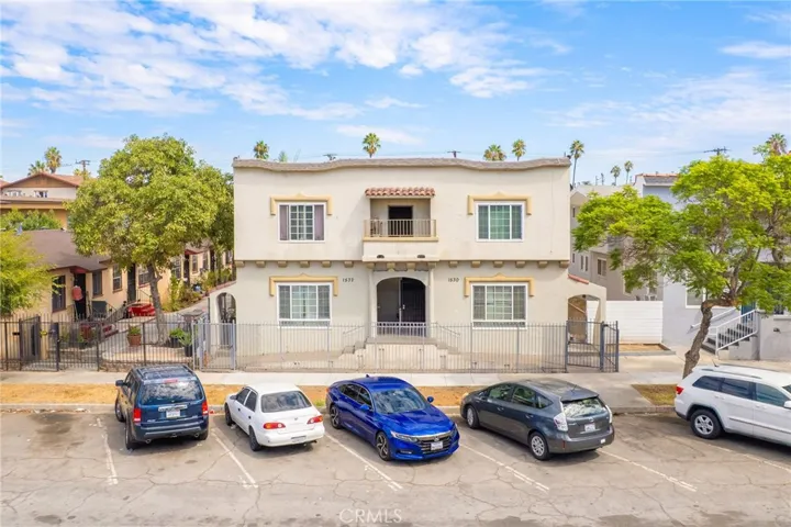 1526 Cedar Avenue, Long Beach, California 90813