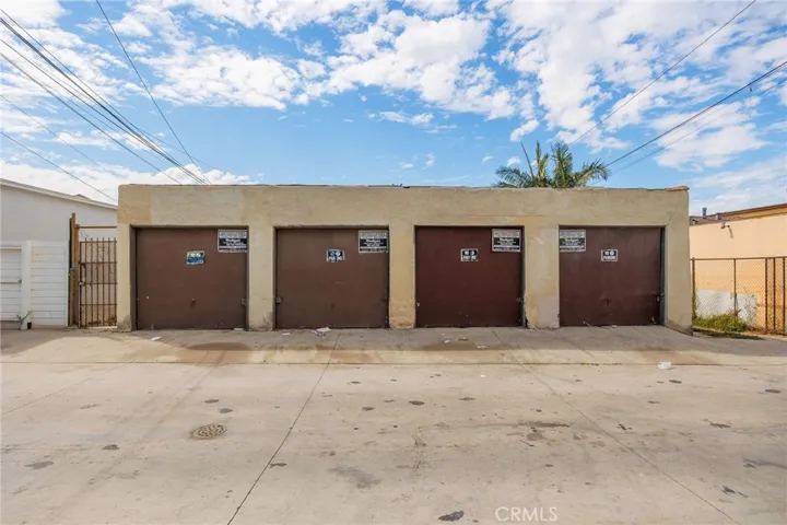 1526 Cedar Avenue, Long Beach, California 90813