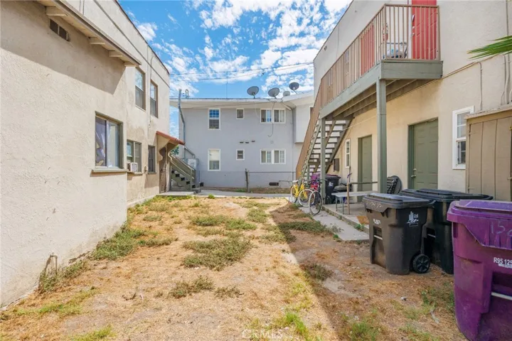 1526 Cedar Avenue, Long Beach, California 90813