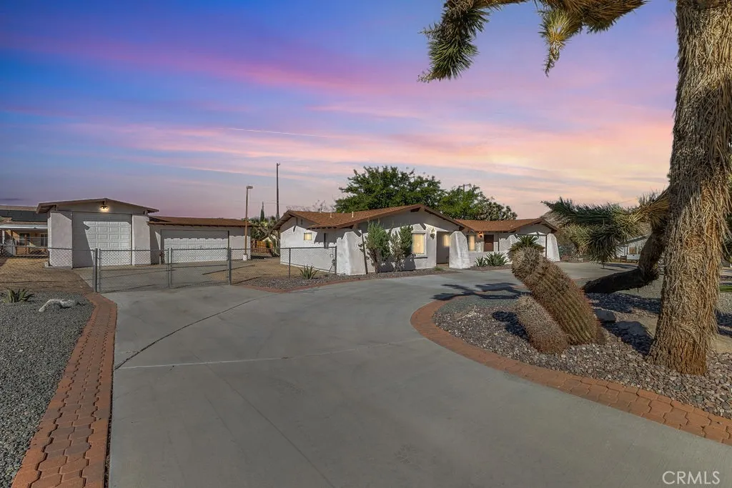 6938 6938 La Habra Avenue, Yucca Valley, California 92284 home-pic-0