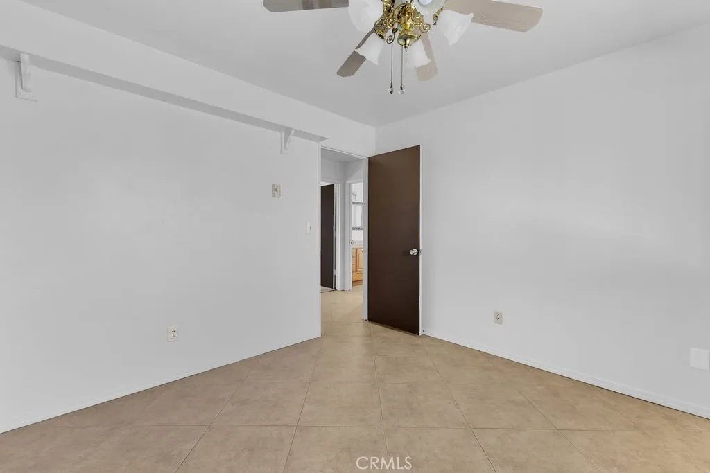 6938 6938 La Habra Avenue, Yucca Valley, California 92284 home-pic-29