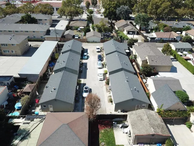 16 Hodel Court, Hollister, California 95023