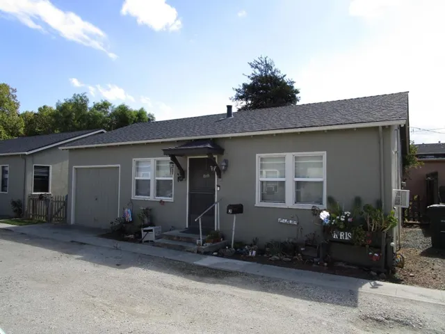 16 Hodel Court, Hollister, California 95023