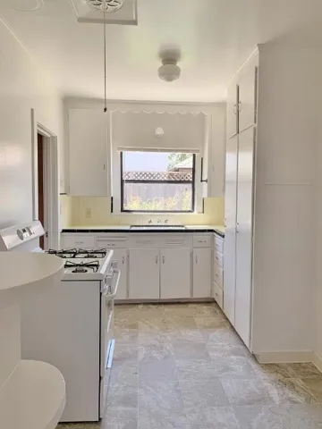 16 Hodel Court, Hollister, California 95023