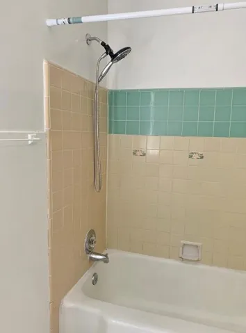 16 Hodel Court, Hollister, California 95023