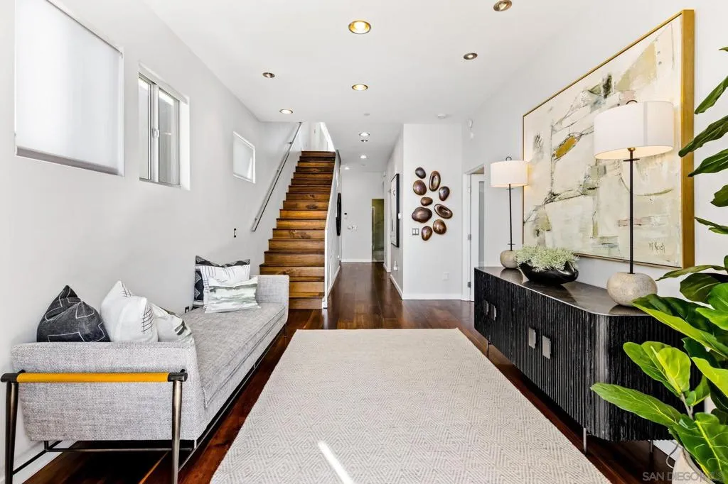 3705 Haines St, San Diego, California 92109 home-pic-6