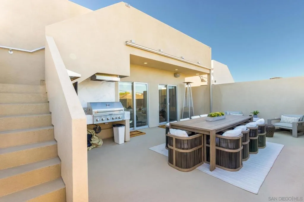 3705 Haines St, San Diego, California 92109 home-pic-21