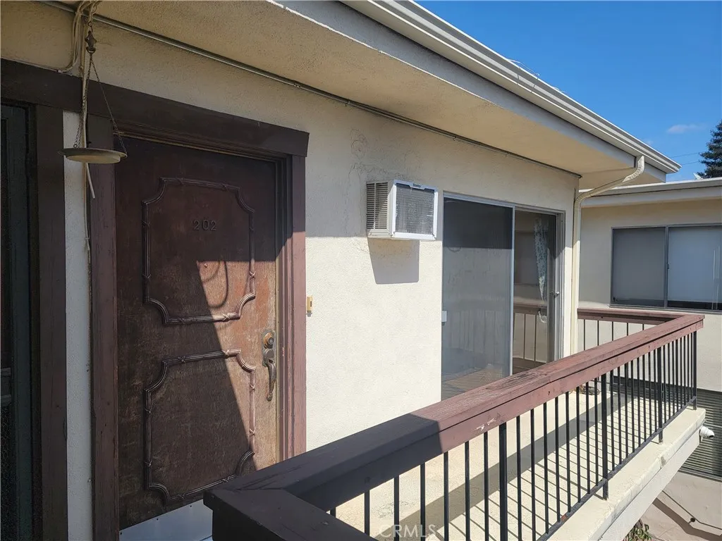 1840 Camden 202, West Los Angeles, California 90025 home-pic-7