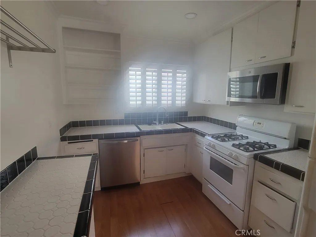 1840 Camden 202, West Los Angeles, California 90025 home-pic-18