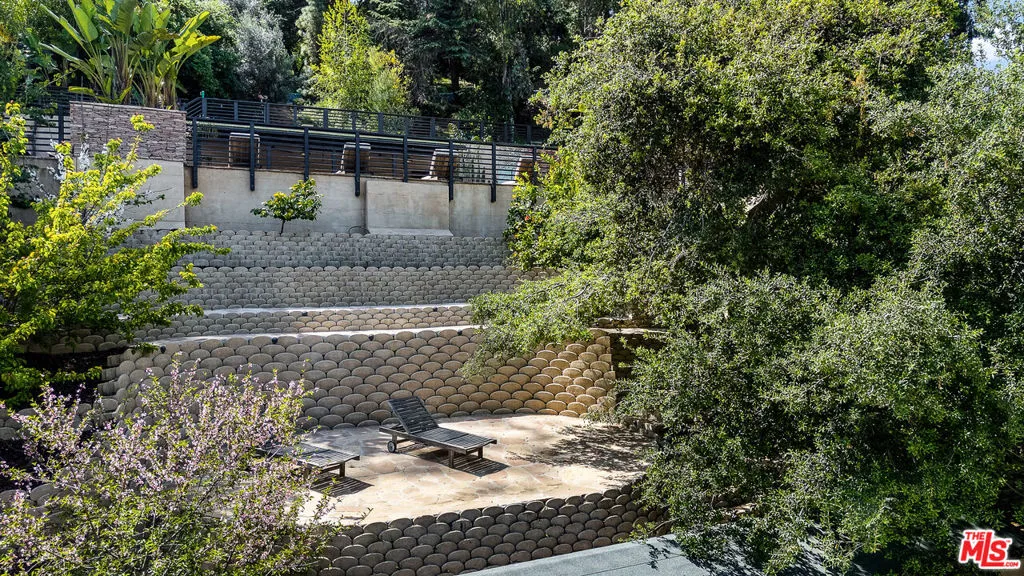 3501 Laurel Canyon Boulevard, Studio City, California 91604 home-pic-13