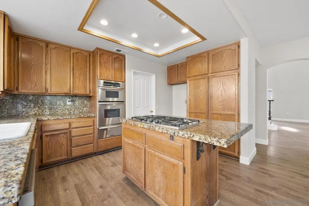 1632 Mountain Pass Cir, Vista, California 92081 home-pic-10