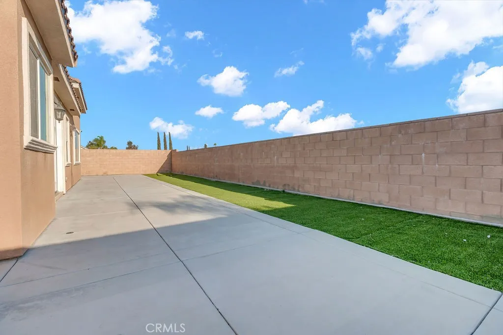 16565 W London, Fontana, California 92335 home-pic-15