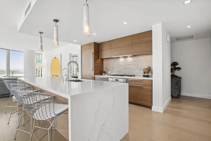 888 W E Street 902, San Diego, California 92101