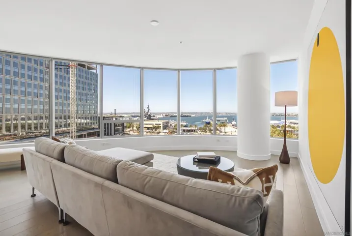 888 W E Street 902, San Diego, California 92101