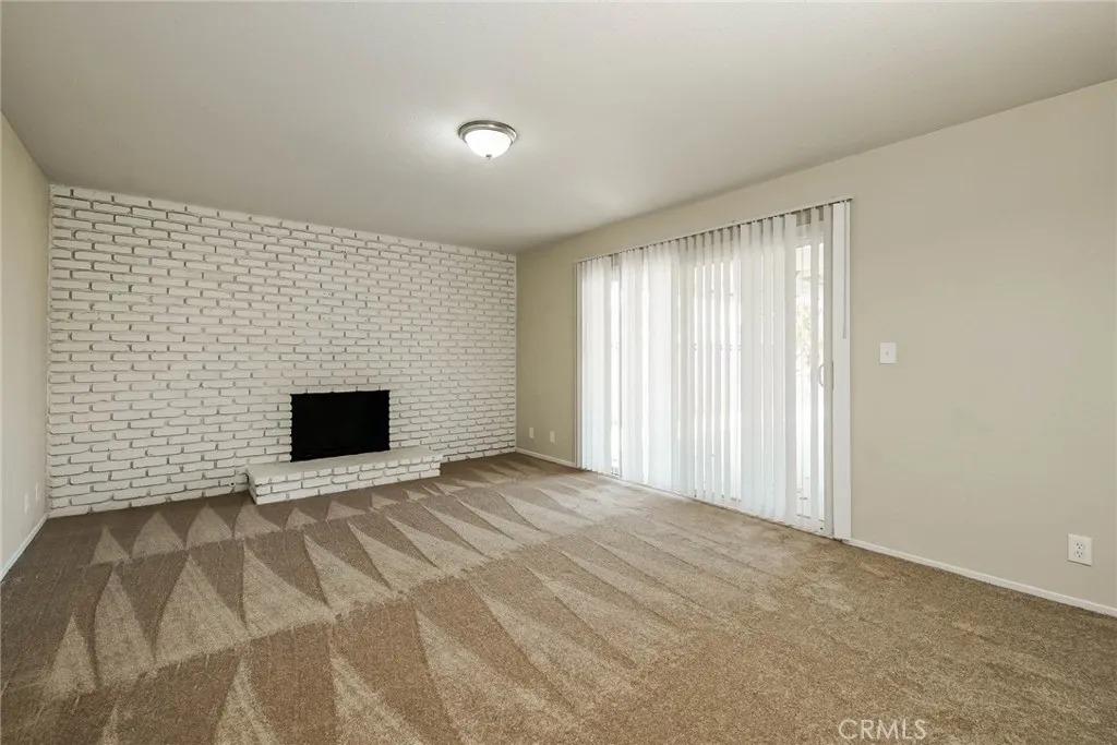 609 E Pillsbury Street, Lancaster, California 93535 home-pic-7