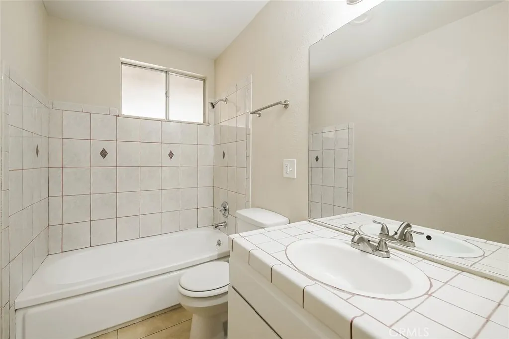 609 E Pillsbury Street, Lancaster, California 93535 home-pic-13