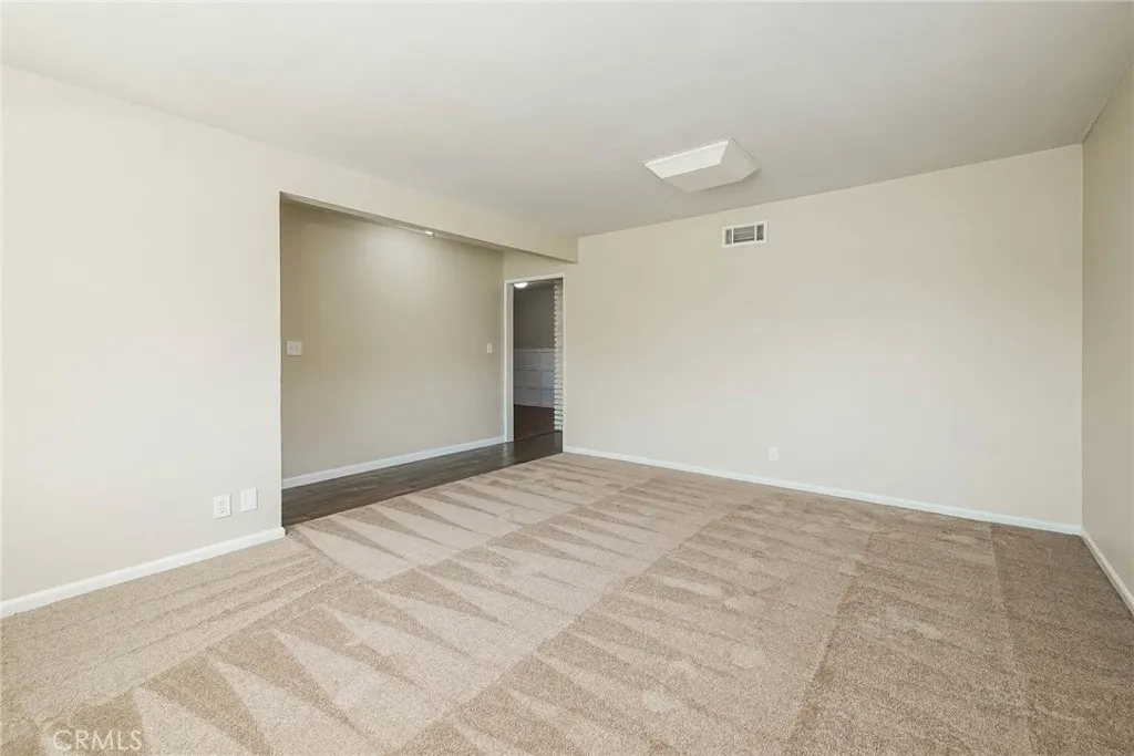 609 E Pillsbury Street, Lancaster, California 93535 home-pic-2
