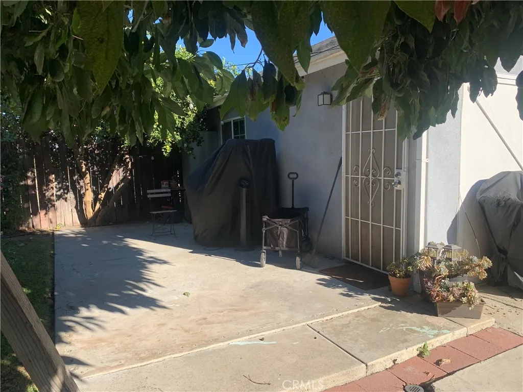 11218 Belhaven, Los Angeles, California 90059 home-pic-0