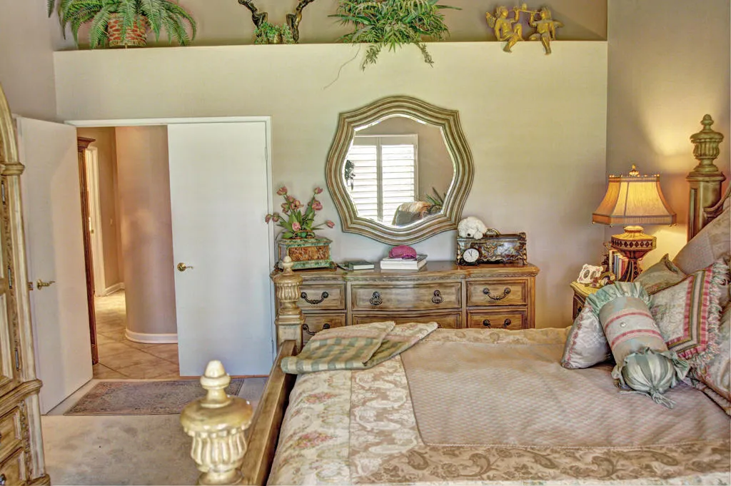 378 Desert Falls Drive E, Palm Desert, California 92211 home-pic-29