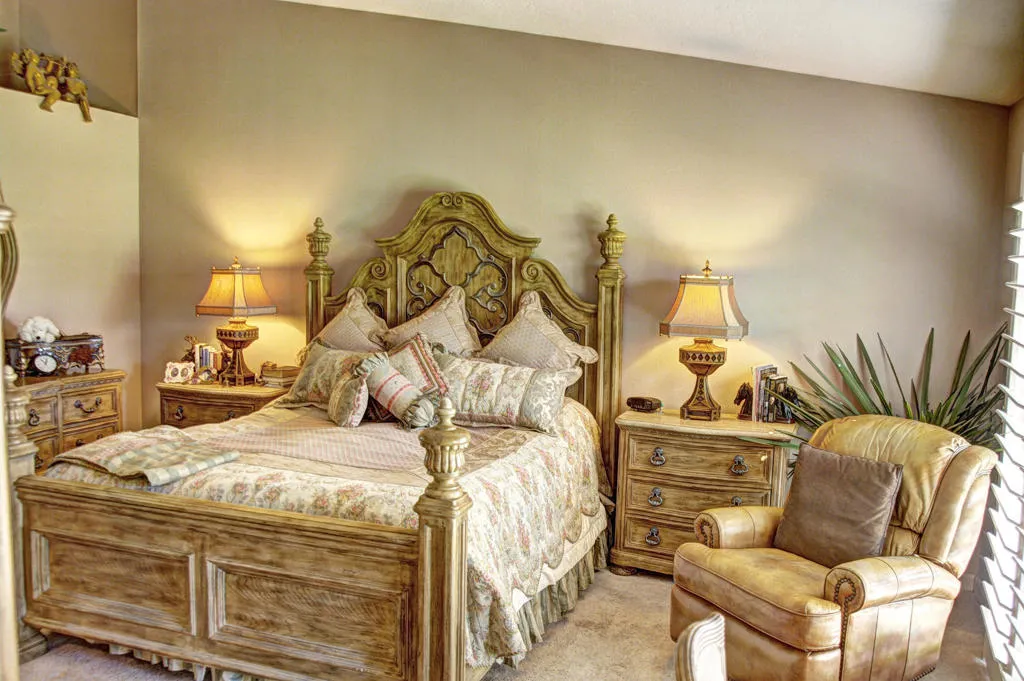 378 Desert Falls Drive E, Palm Desert, California 92211 home-pic-30