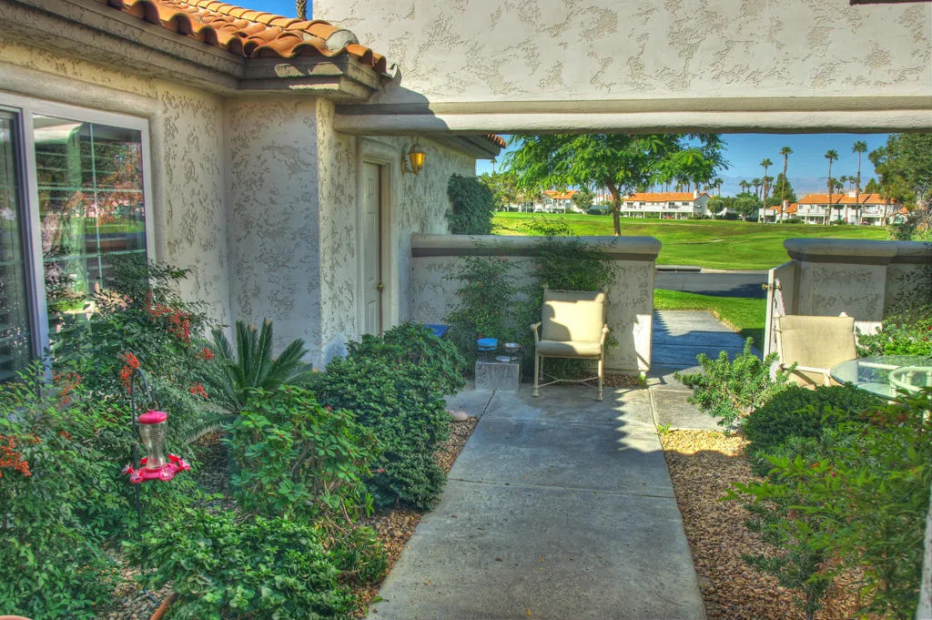 378 Desert Falls Drive E, Palm Desert, California 92211 home-pic-4