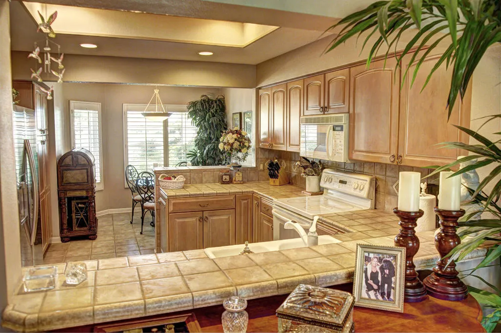 378 Desert Falls Drive E, Palm Desert, California 92211 home-pic-22