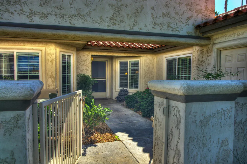 378 Desert Falls Drive E, Palm Desert, California 92211 home-pic-3