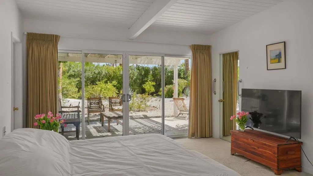 722 N High Road, Palm Springs, California 92262 home-pic-10