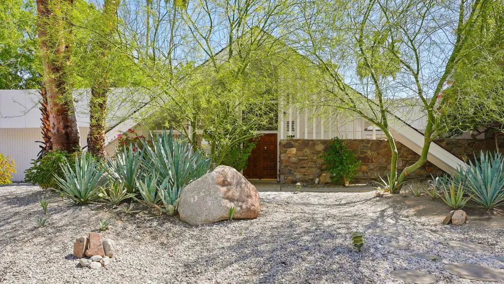 722 N High Road, Palm Springs, California 92262 home-pic-26