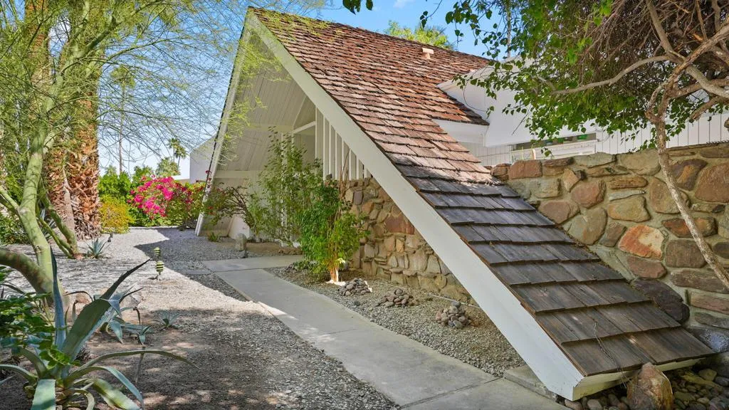 722 N High Road, Palm Springs, California 92262 home-pic-2