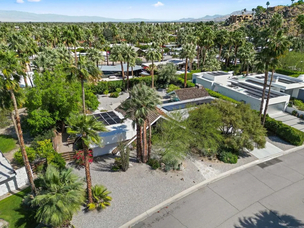 722 N High Road, Palm Springs, California 92262 home-pic-24