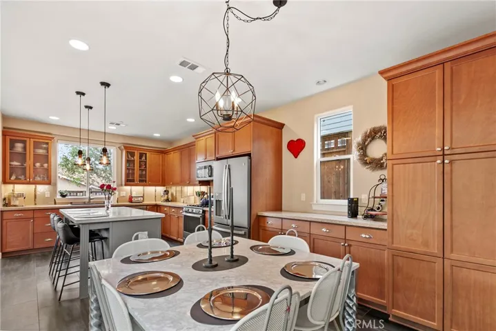 2085 Fixlini Street, San Luis Obispo, California 93401