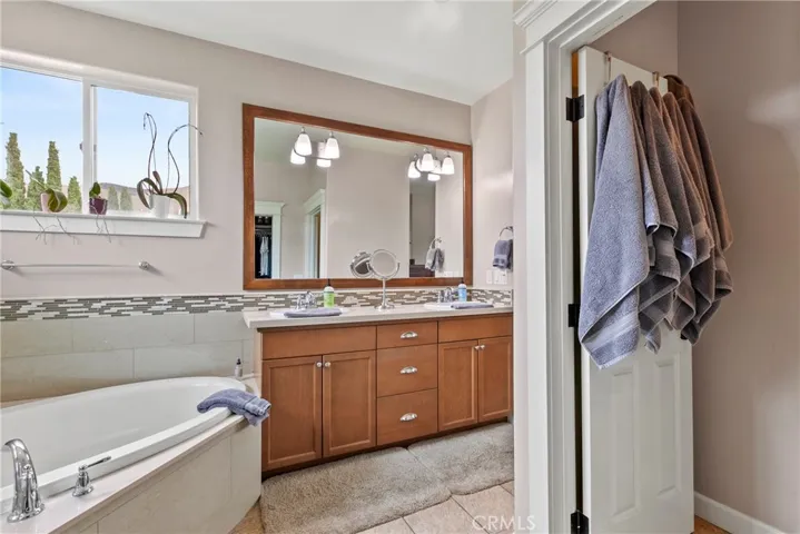 2085 Fixlini Street, San Luis Obispo, California 93401