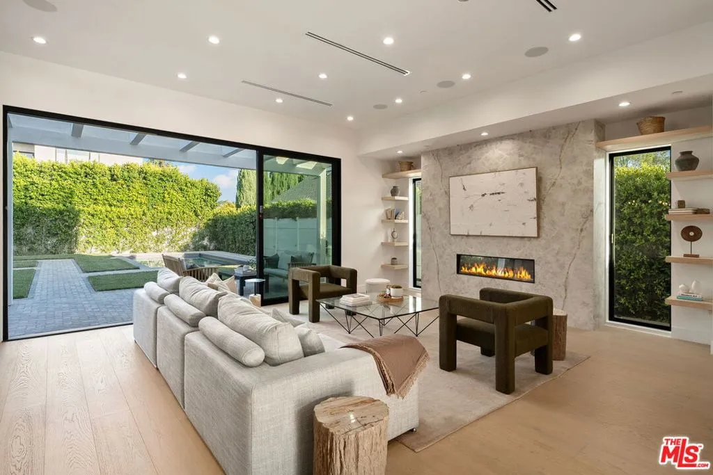 4532 Calhoun Avenue, Sherman Oaks, California 91423 home-pic-7