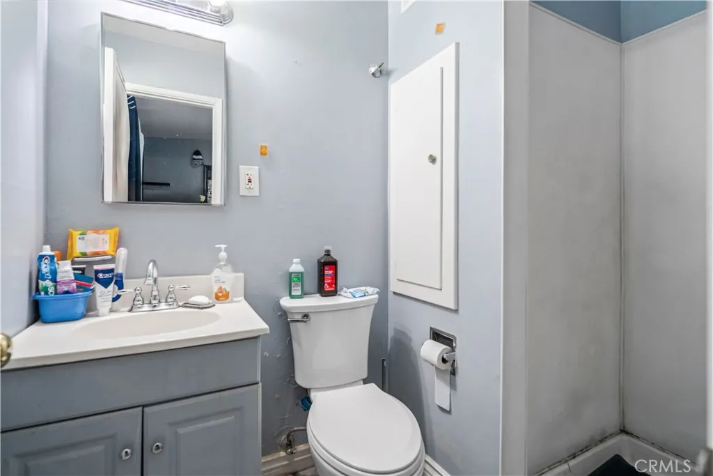 1029 W Avenue H5, Lancaster, California 93534 home-pic-12