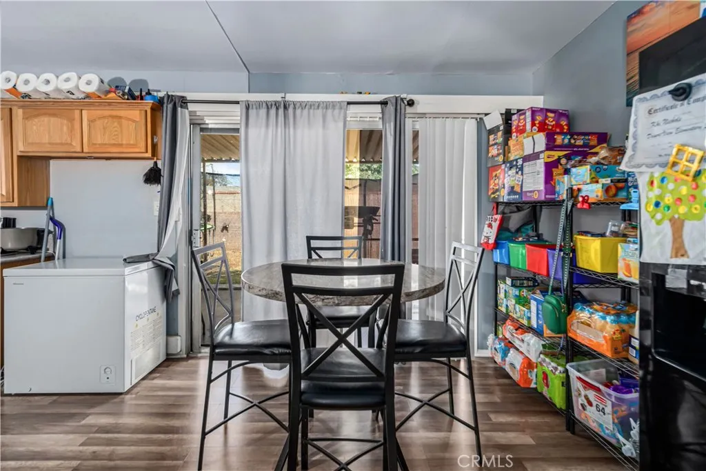 1029 W Avenue H5, Lancaster, California 93534 home-pic-5