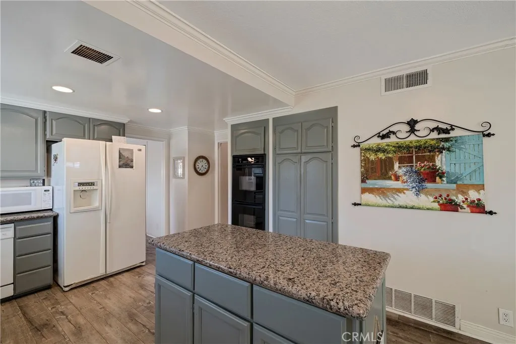 813 Statler Street, San Pedro, California 90731 home-pic-16