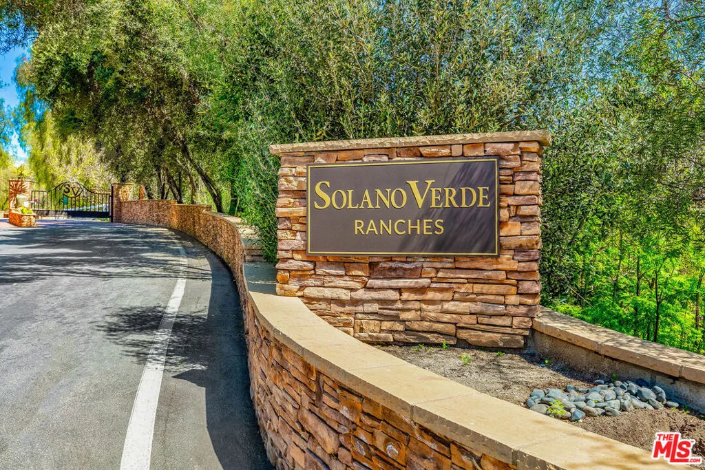 6914 Solano Verde Drive, Somis, California 93066 home-pic-13