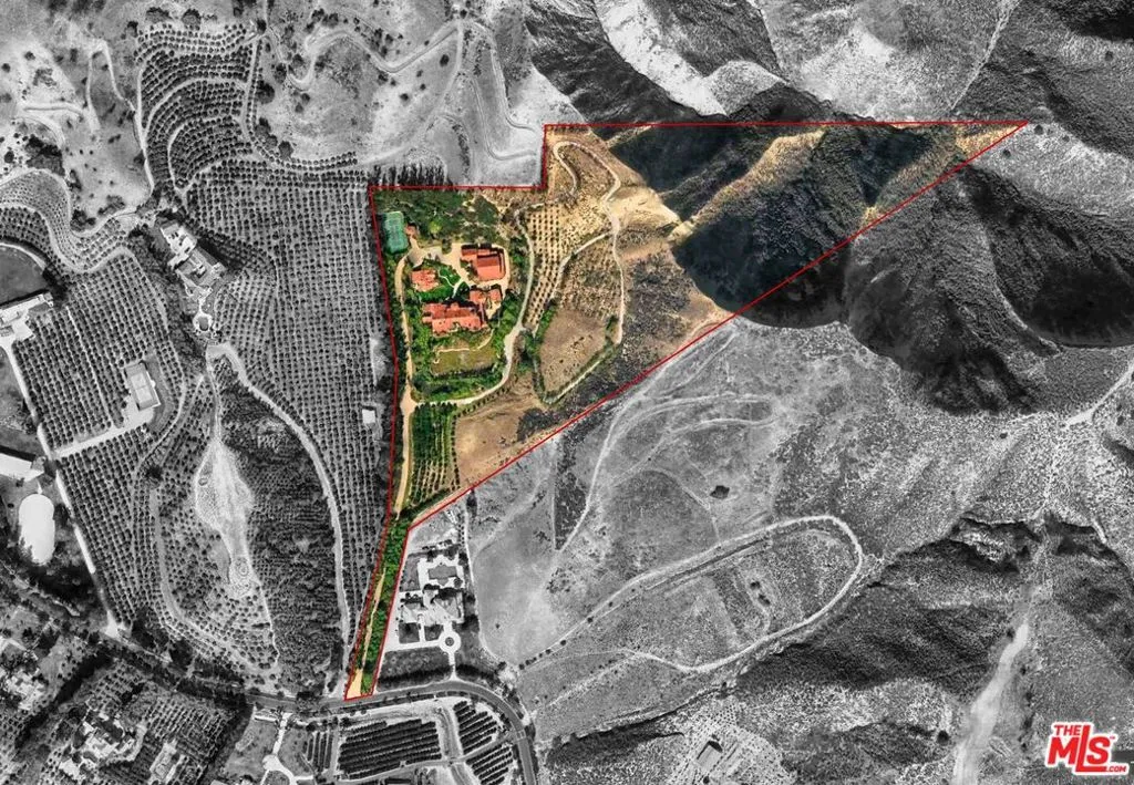 6914 Solano Verde Drive, Somis, California 93066 home-pic-3
