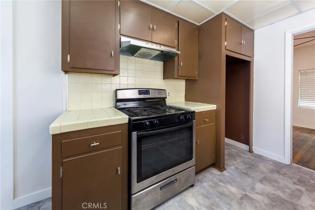 6025 Willowcrest Avenue, North Hollywood, California 91606 home-pic-5